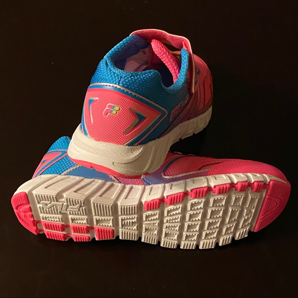 BLACK FRIDAY SALE - Fila Crater Running Sneakers Girl Sizes - Picture 2 of 5